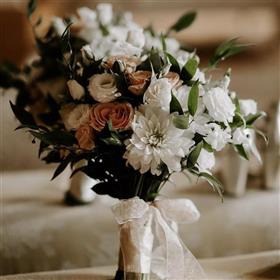 fwthumbSummer bridal hand-tie bouquet white lisianthus, toffee roses, dahlias.jpg